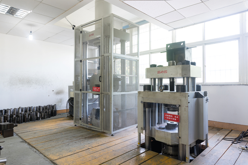 200TON-ELEKTRO-SERVO-TESTOVACÍ STROJ